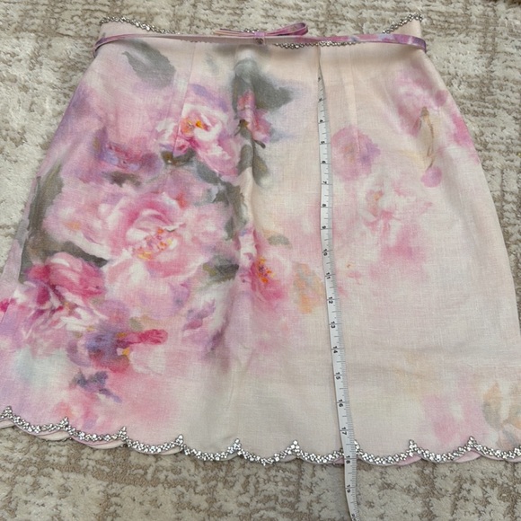 Zimmermann

Crush Floral Linen Scalloped Miniskirt - Picture 5 of 8